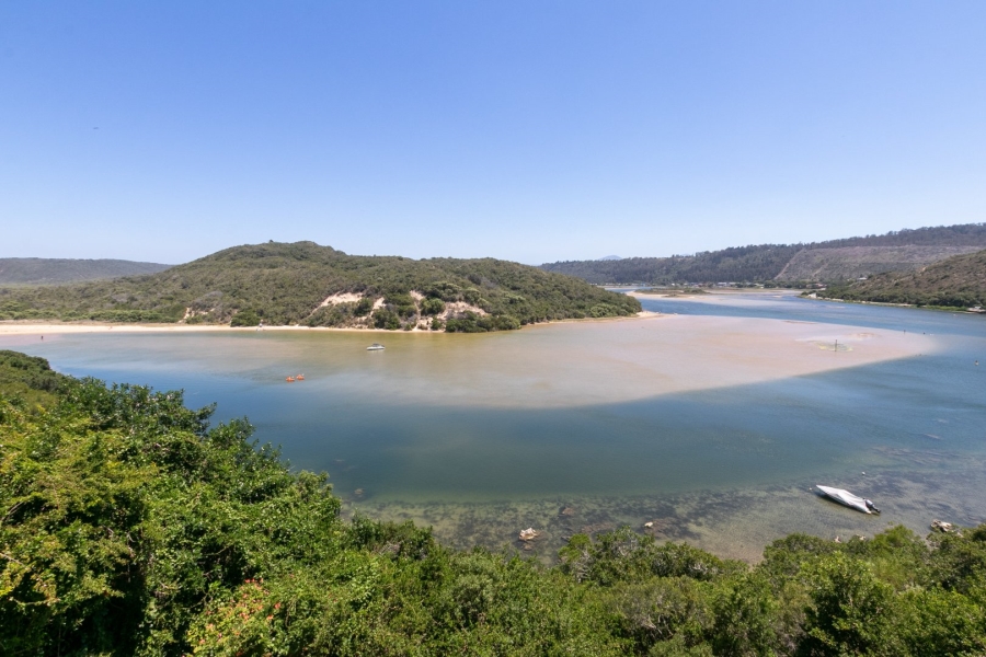 4 Bedroom Property for Sale in Kingfisher Creek Western Cape